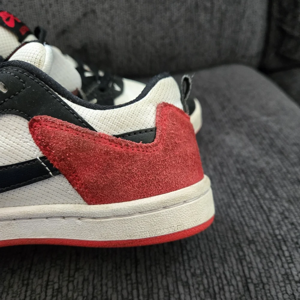 Nike SB Alleyoop Skate Shoes Red White Black Kids - Picture 4 of 16